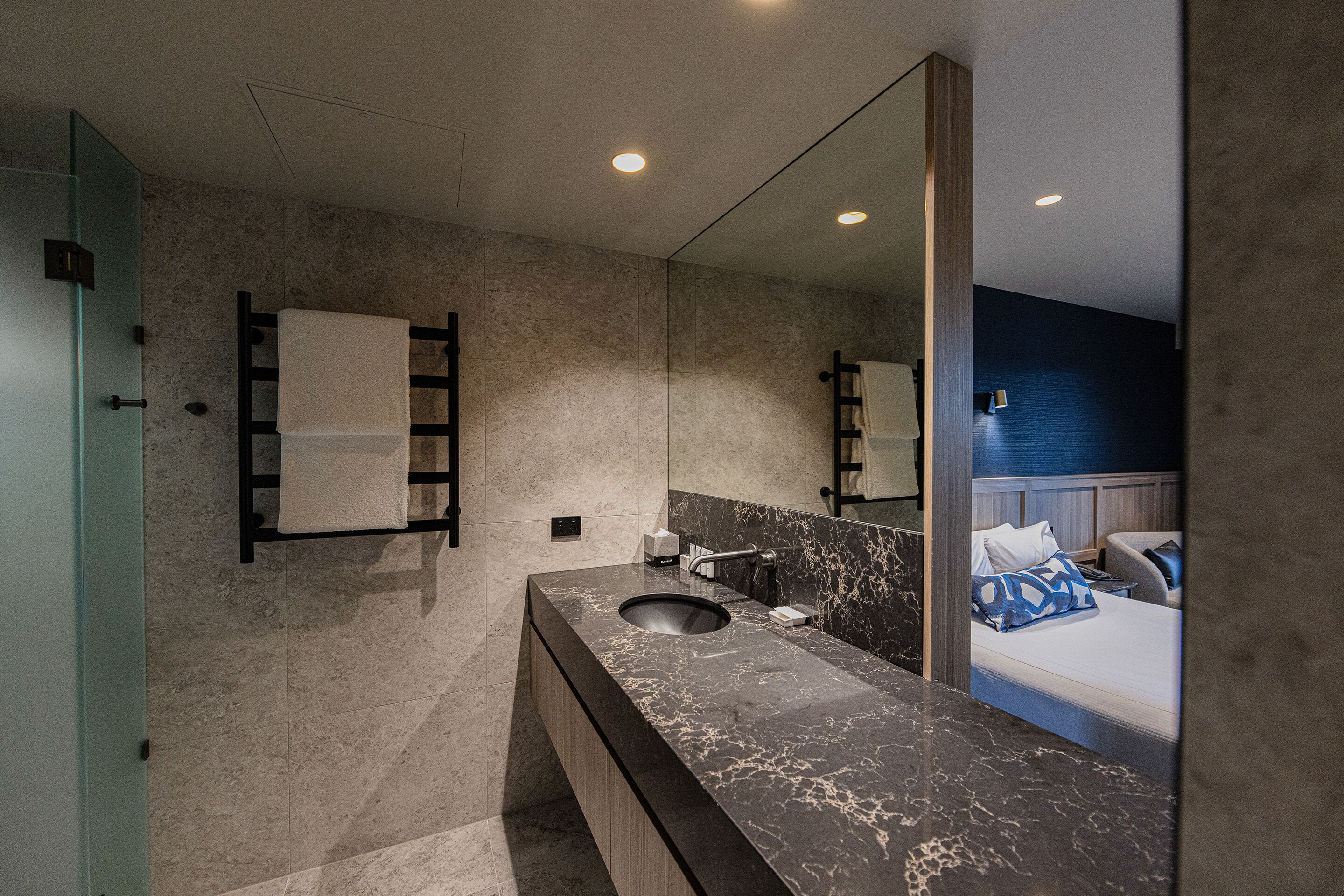 superior queen | bathroom | free toiletries, hair dryer, slippers, towels