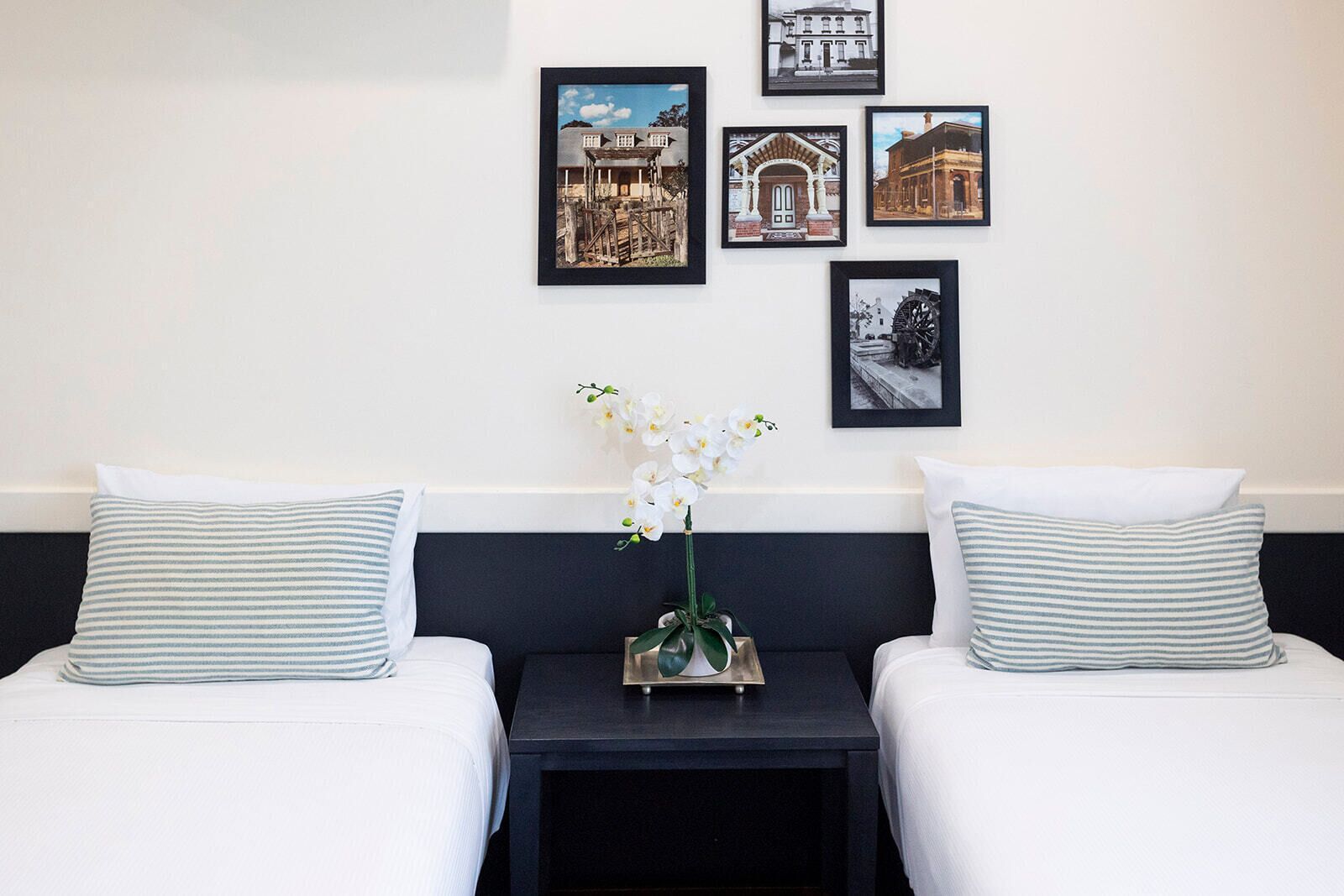 Apartment | Minibar, individually furnished, desk, laptop workspace