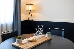 公寓 | 客房内用餐