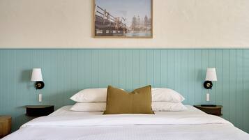 Deluxe Room, 1 King Bed