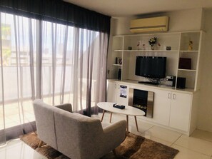 豪華公寓, 1 間臥室 | 起居區 | 平面電視、壁爐、 DVD 播放機