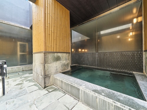 アパホテル〈富山駅前〉