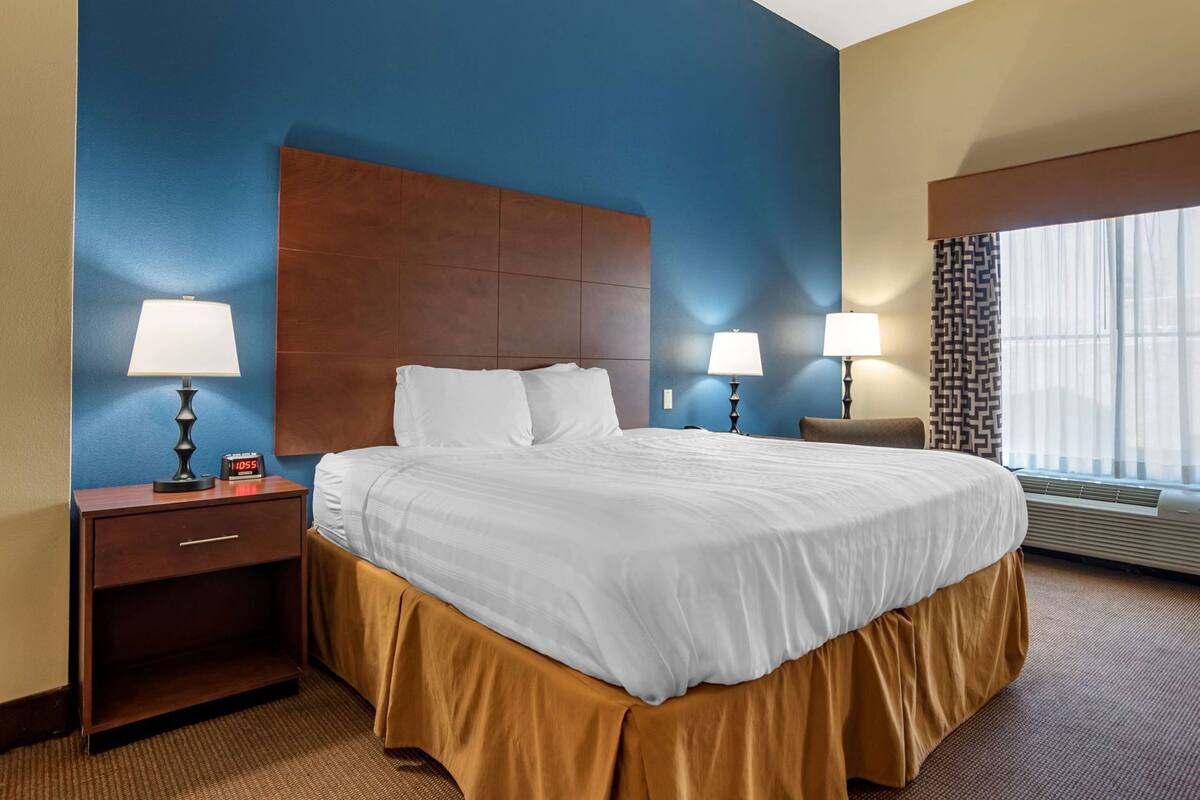 Desk, iron/ironing board, cribs/infant beds, free WiFi