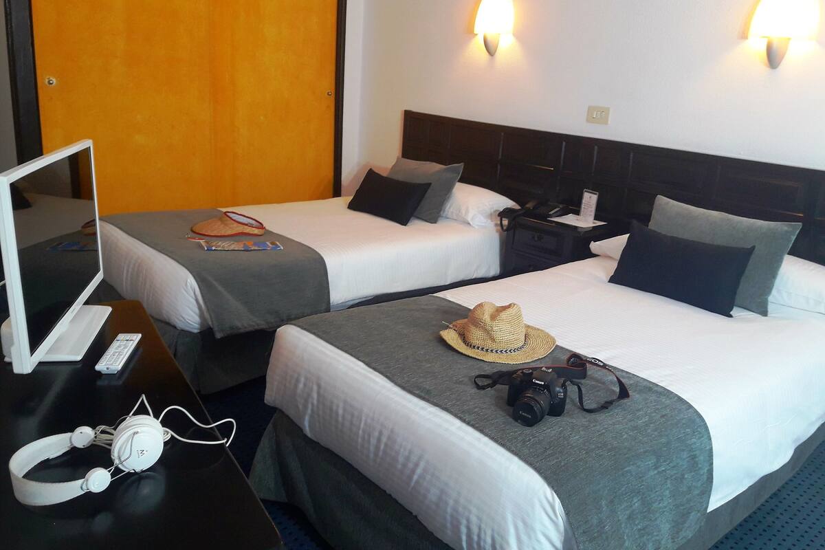 1 bedroom, minibar, free wifi, bed sheets