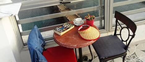 Utsikt mot strand/hav