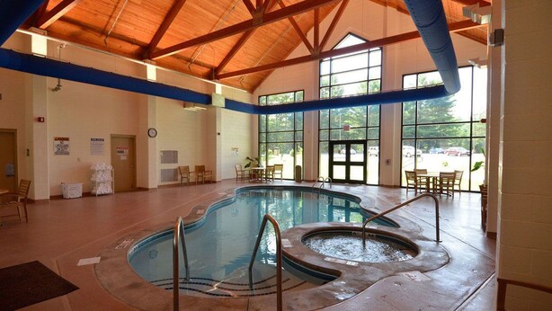 Piscine couverte, piscine extérieure