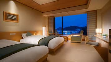 In-room safe, blackout drapes, cribs/infant beds, free WiFi