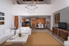 Luxury Apartment, 1 Bedroom - Welcome Continental Breakfast Kit at arrival | Down duvets, pillow-top beds, in-room safe, individually decorated - Los Altos Residences by Mint (La Romana)