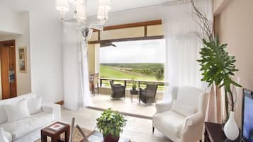 Een 40-inch plasmatelevisie met kabelzenders en televisie