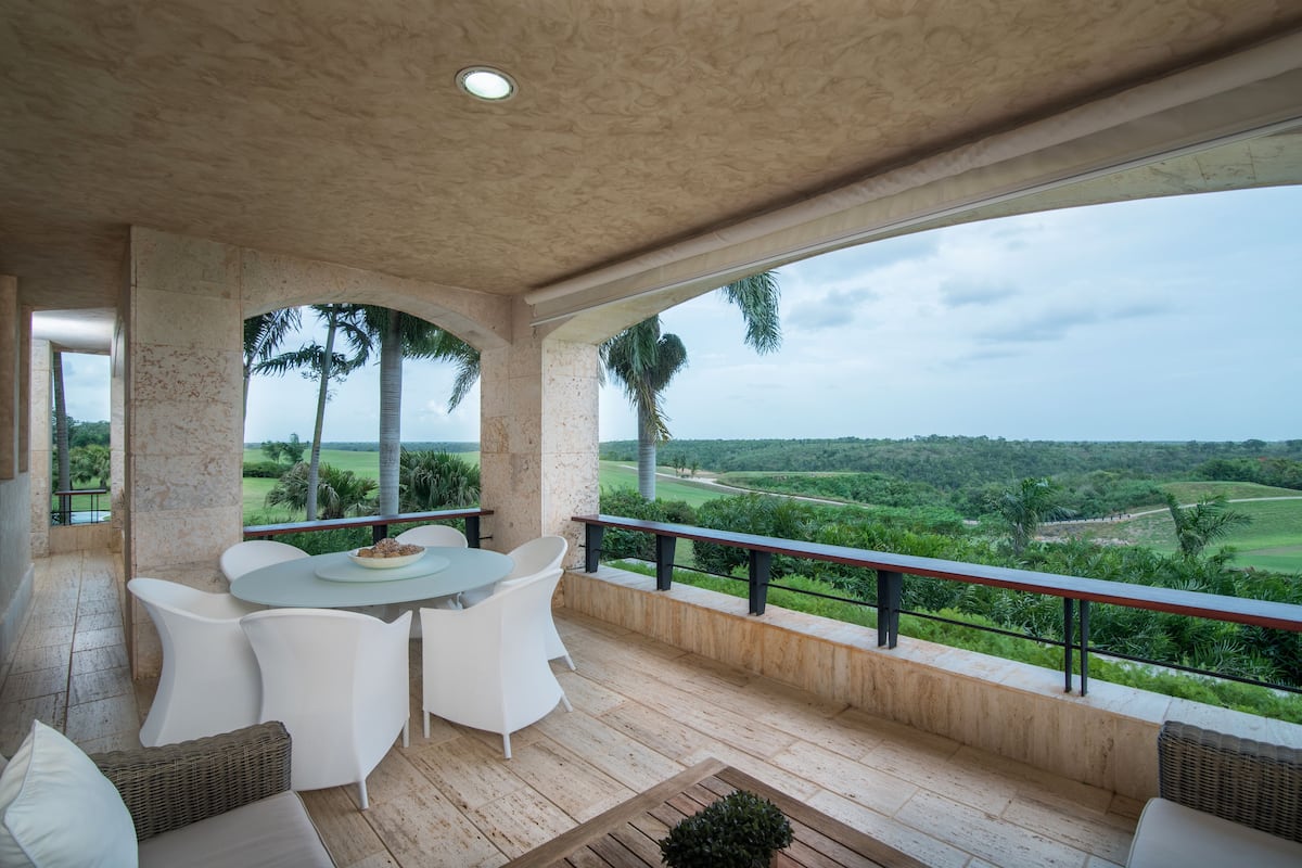 Luxury Apartment, 2 Bedrooms - Welcome Continental Breakfast Kit at arrival | Terrasse/Patio