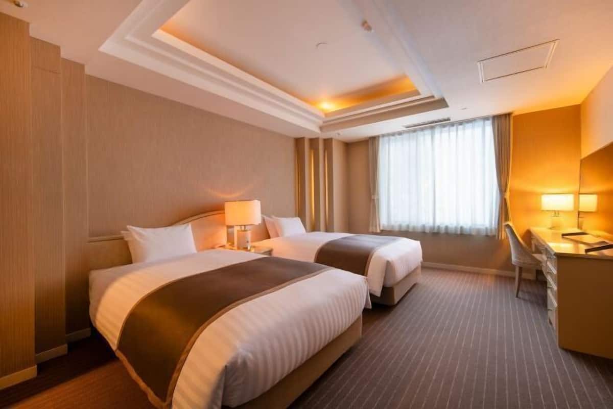 1 bedroom, in-room safe, free WiFi, bed sheets