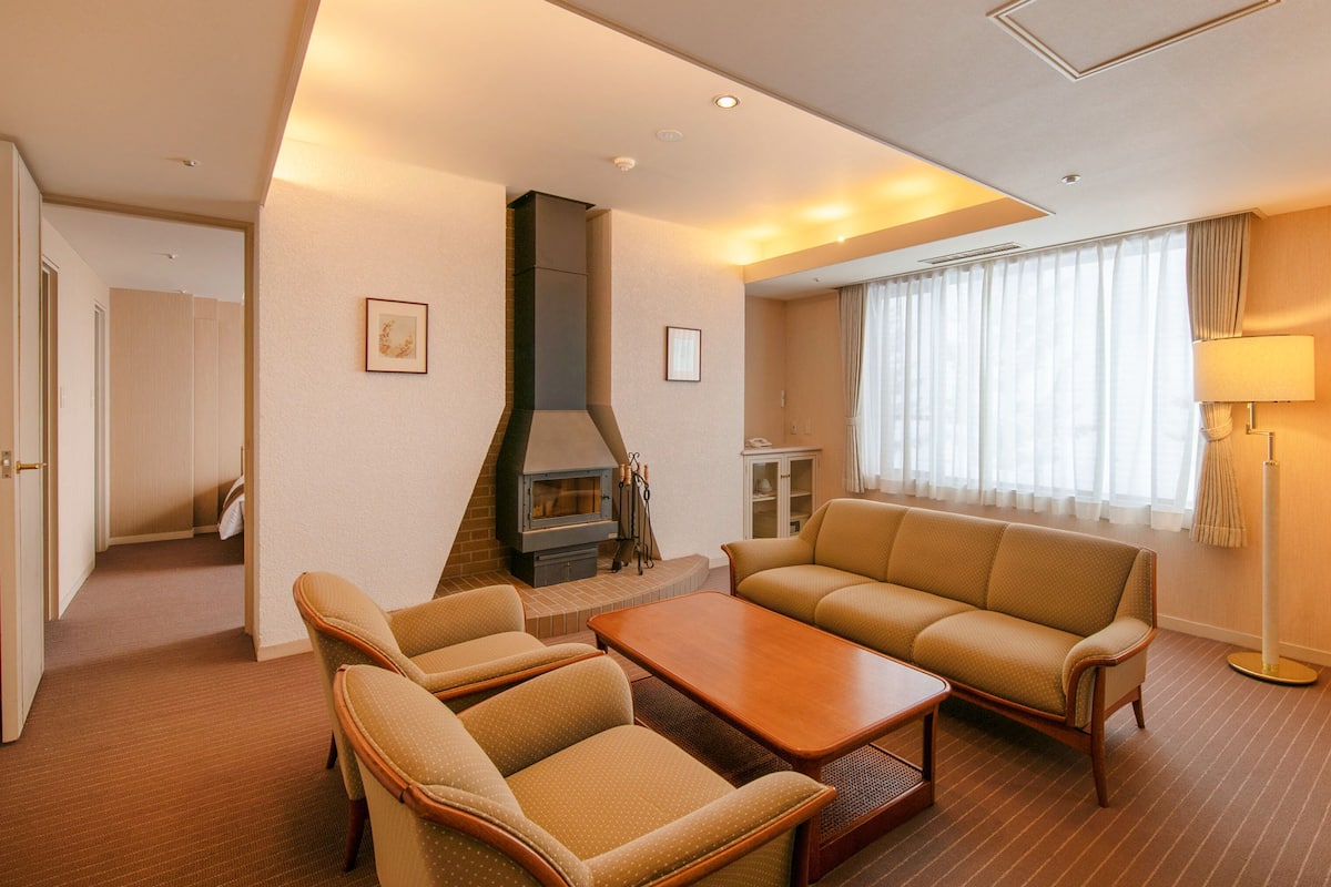 1 bedroom, in-room safe, free WiFi, bed sheets