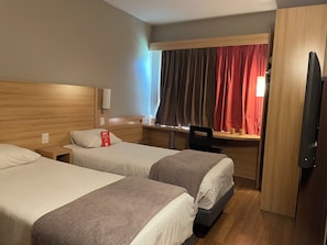 Standardzimmer, 2 Einzelbetten | Hochwertige Bettwaren, Betten mit Memory-Foam-Matratzen, Zimmersafe