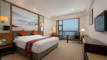 Cots/infant beds, alarm clocks