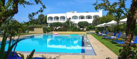 Outdoor pool, pool umbrellas, pool loungers