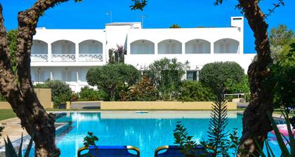 Mantenia Hotel