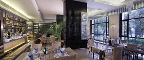 Daily buffet breakfast for a fee - Chateau Star River Guangzhou Peninsula (Guangzhou)