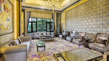 Sala de estar en el lobby
