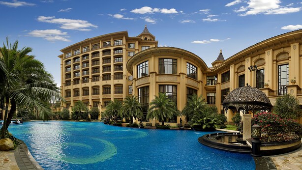 Indoor pool, outdoor pool, pool loungers - Chateau Star River Guangzhou Peninsula (Guangzhou)