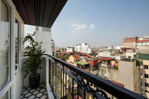 Balcony - Imperial Hotel & Spa (Hanoi)