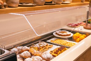 Petit déjeuner buffet