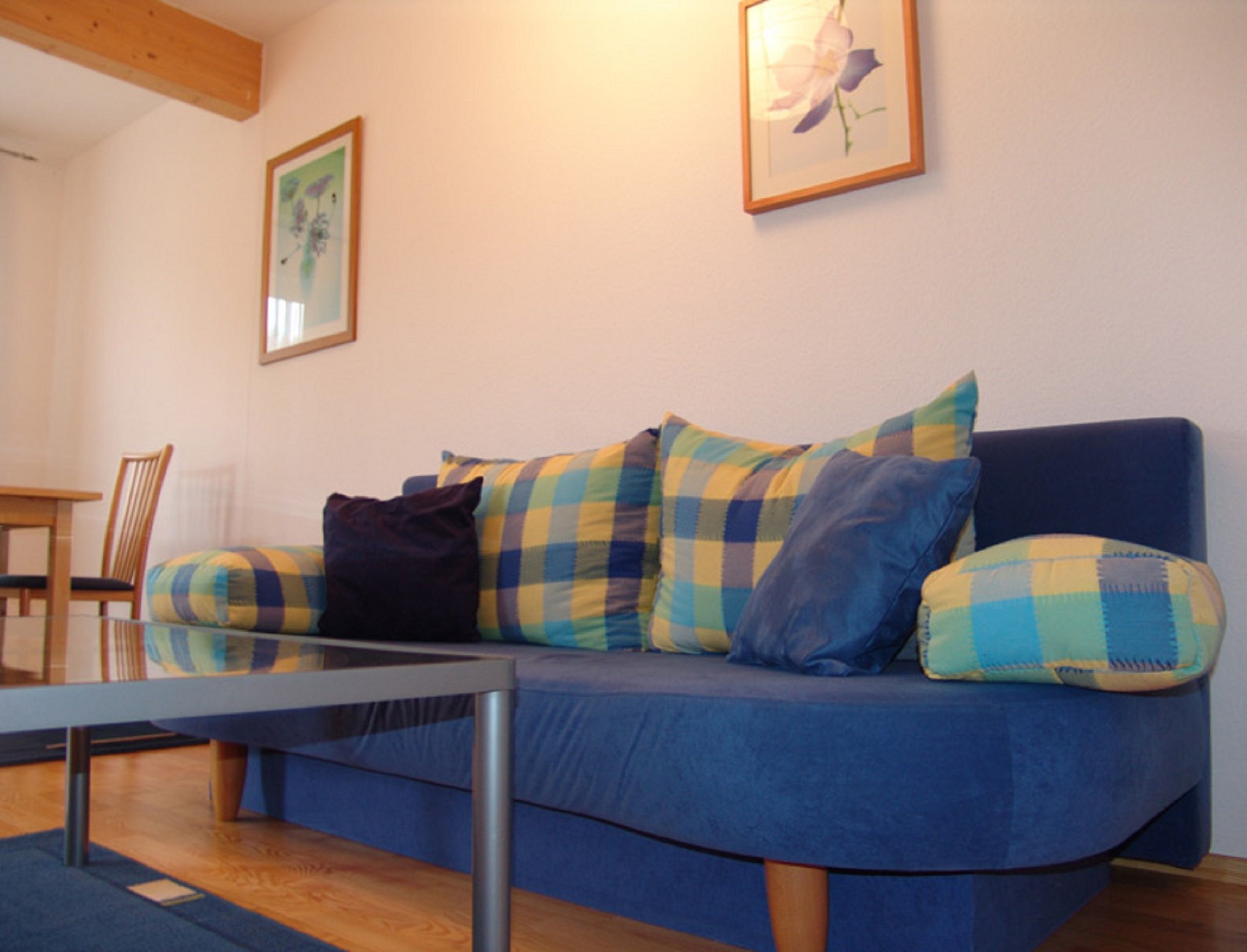 appartement 50 qm | living area | 65-cm tv with satellite channels