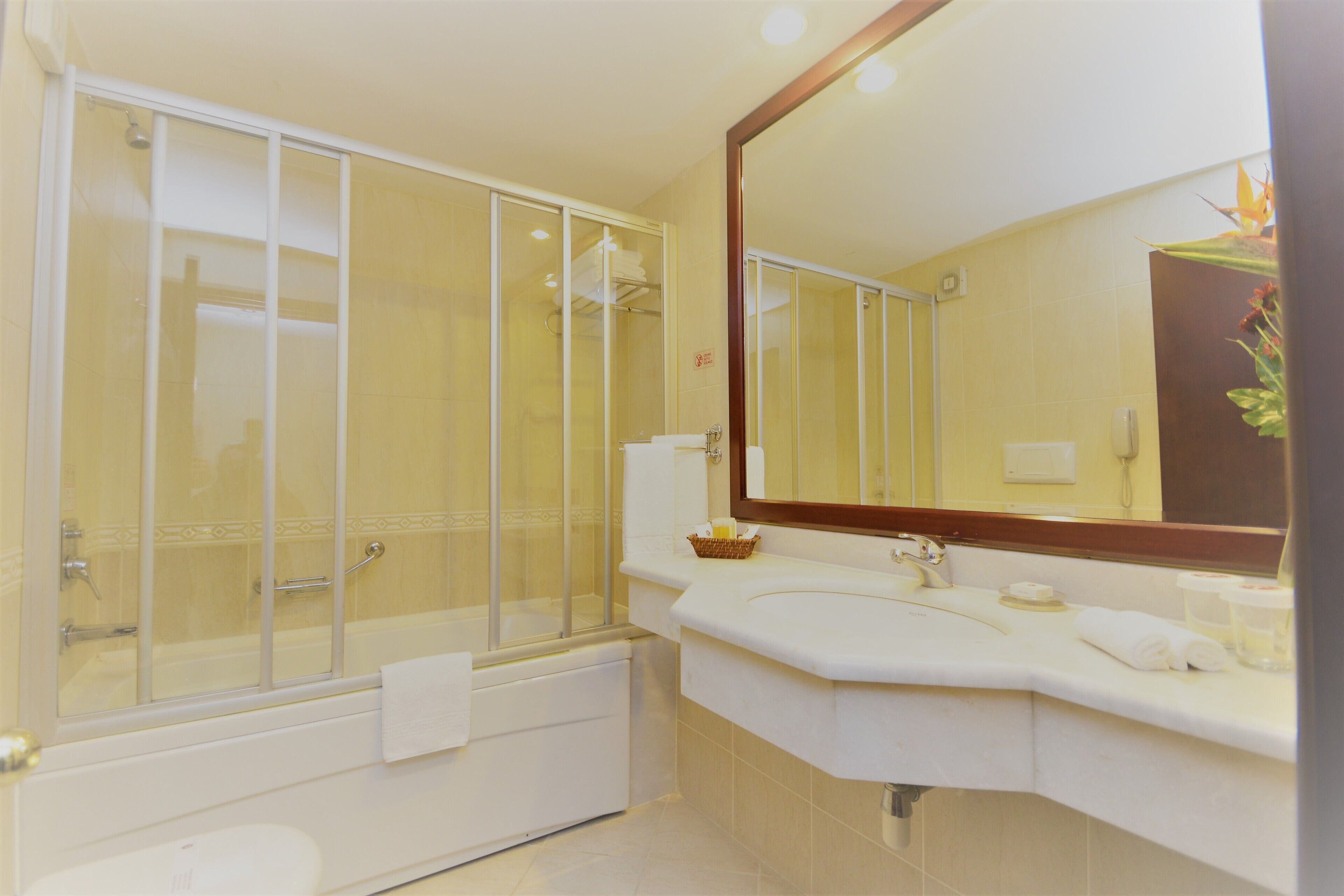 Photo - Karaca Hotel