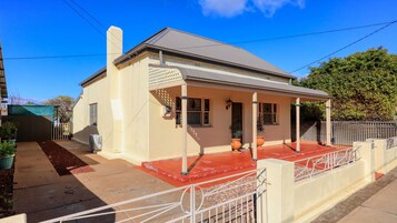 Cottage 405 | Property grounds