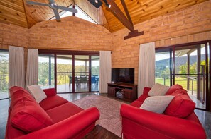 LED TV, DVD player - Clarendon Forest Retreat (Possum Brush)