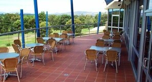 Lunch and dinner served, golf course views