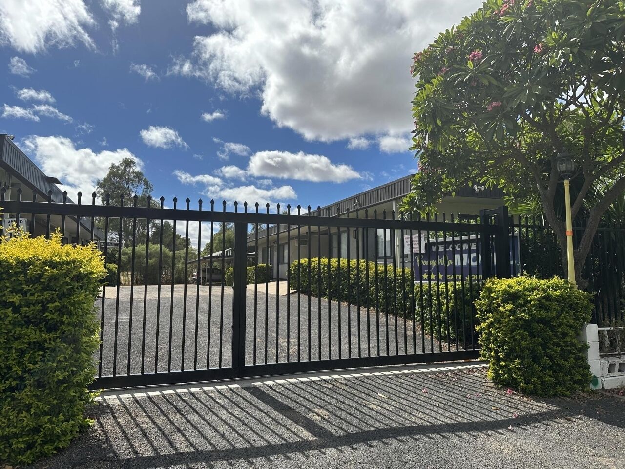 واجهة المنشأة