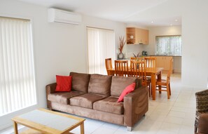 Standard Apartment, 1 Bedroom, Non Smoking, Kitchen (Townhouse min 2)