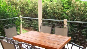 Standard Apartment, Multiple Bedrooms, Non Smoking, Kitchen (3 Bedrm Townhouse min 2) | Iron/ironing board, WiFi (free), individually furnished, bed sheets - Parker by the Sea (Surf Beach)