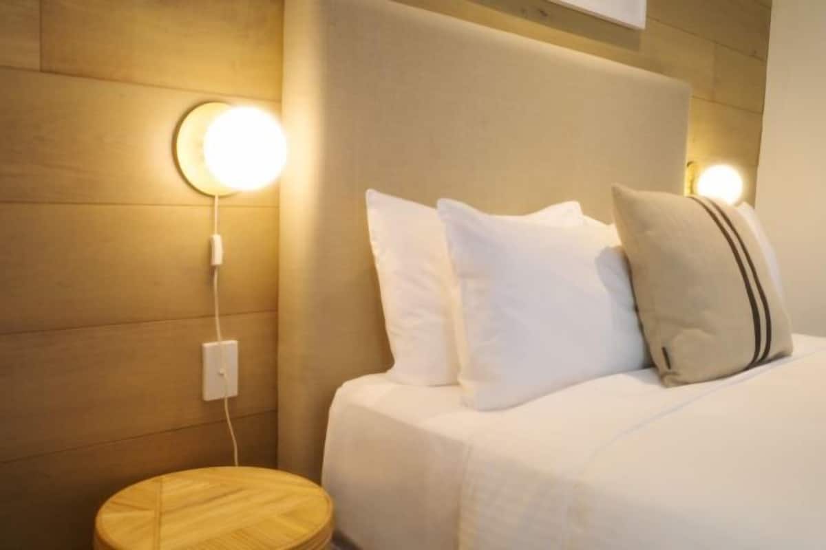 Minibar, schallisolierte Zimmer, Bügeleisen/Bügelbrett, kostenloses WLAN