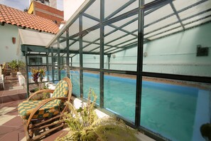 Piscine intérieure