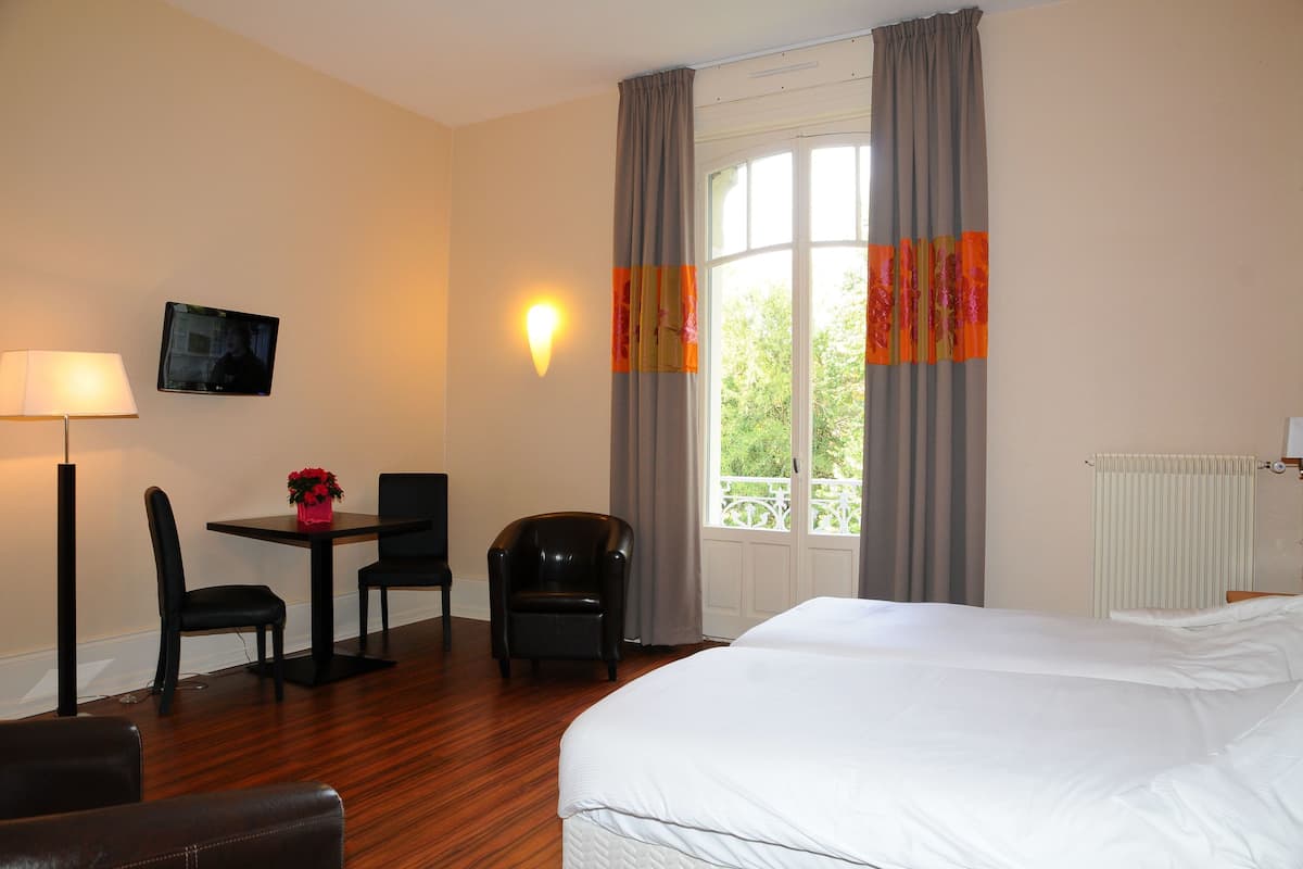 Studio lits jumeaux (2 personnes) | 1 camera, biancheria da letto di alta qualità, postazione laptop