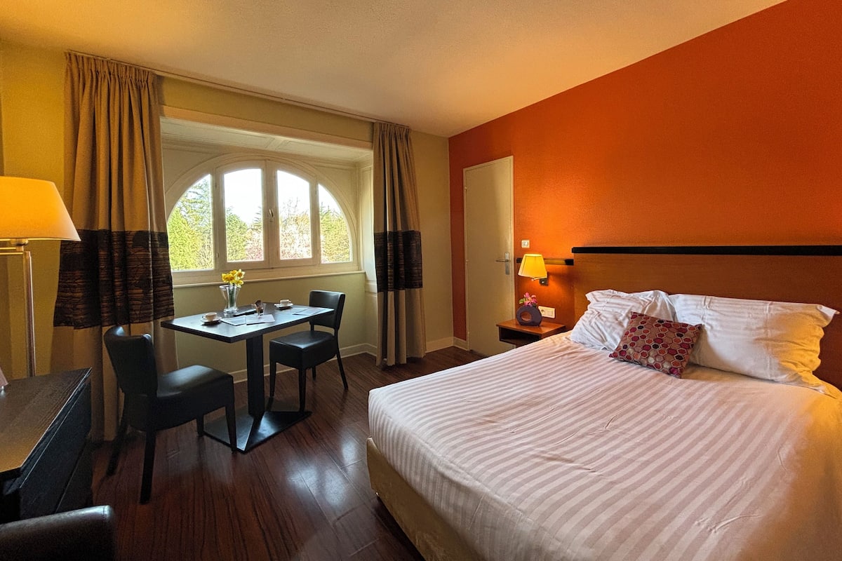 Studio lit double (2 personnes) | 1 camera, biancheria da letto di alta qualità, postazione laptop