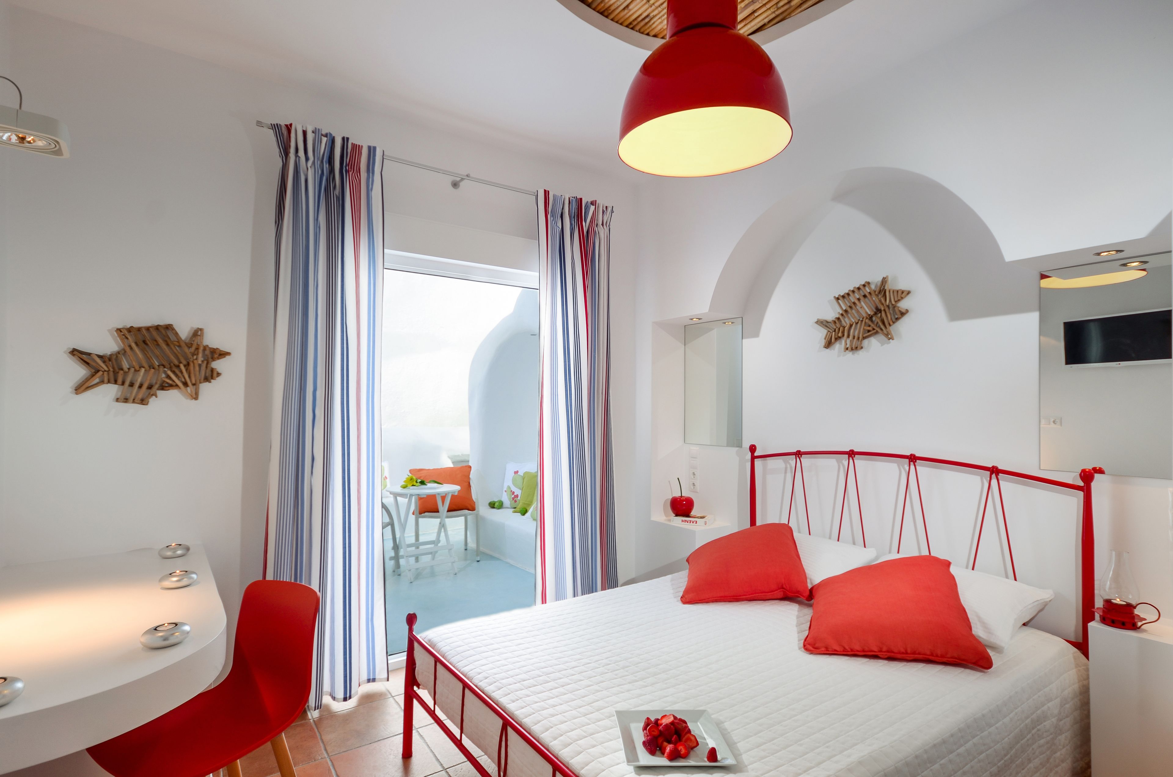 Ropa de cama de alta calidad, escritorio, wifi gratis y ropa de cama 