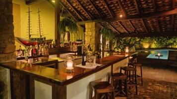 Bar (in der Unterkunft)