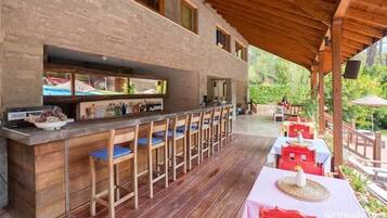 Desayuno completo incluido todos los días