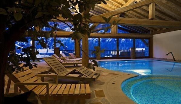 Indoor pool, pool loungers