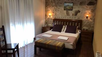 Habitación doble | Escritorio y wifi gratis