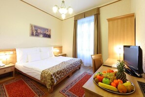 1 bedroom, minibar, in-room safe, desk