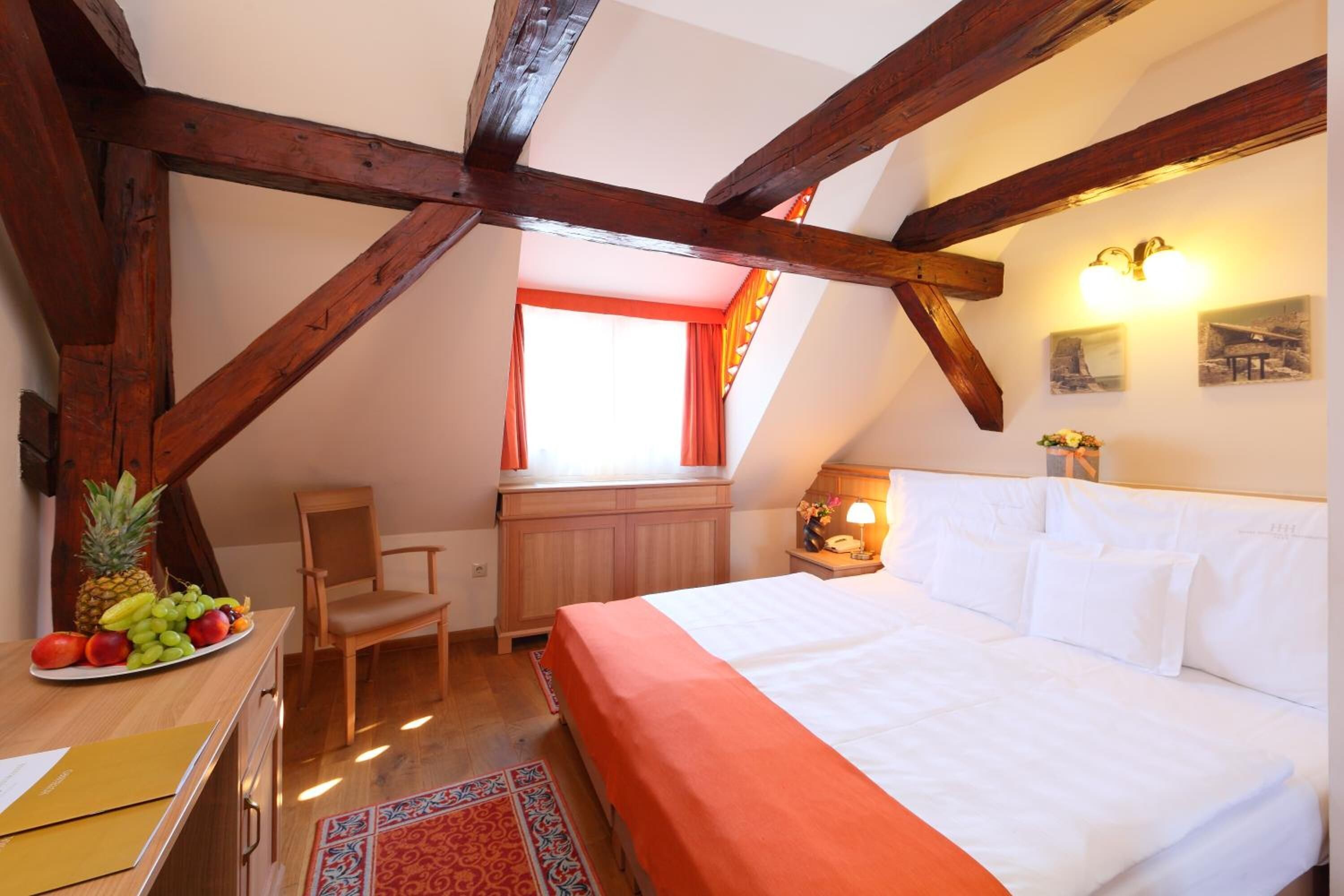 minibar, in-room safe, desk, free wifi