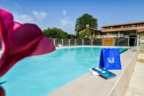 Seasonal outdoor pool