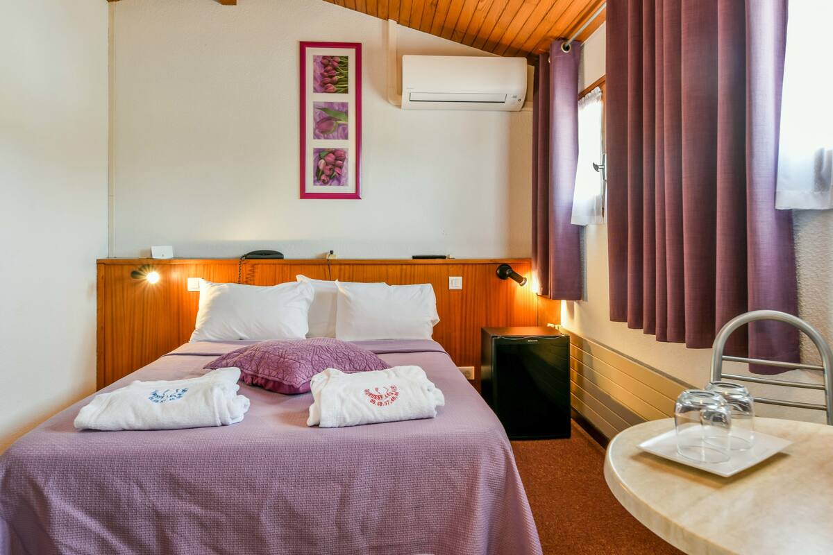 Habitación familiar | Caja fuerte, escritorio, cunas gratuitas y wifi gratis