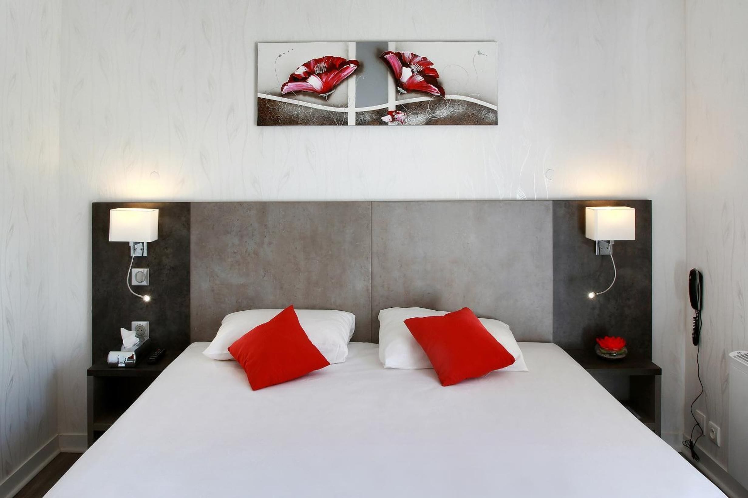 comfort double room (orangerie) | in-room safe, individually furnished, laptop workspace, free wifi