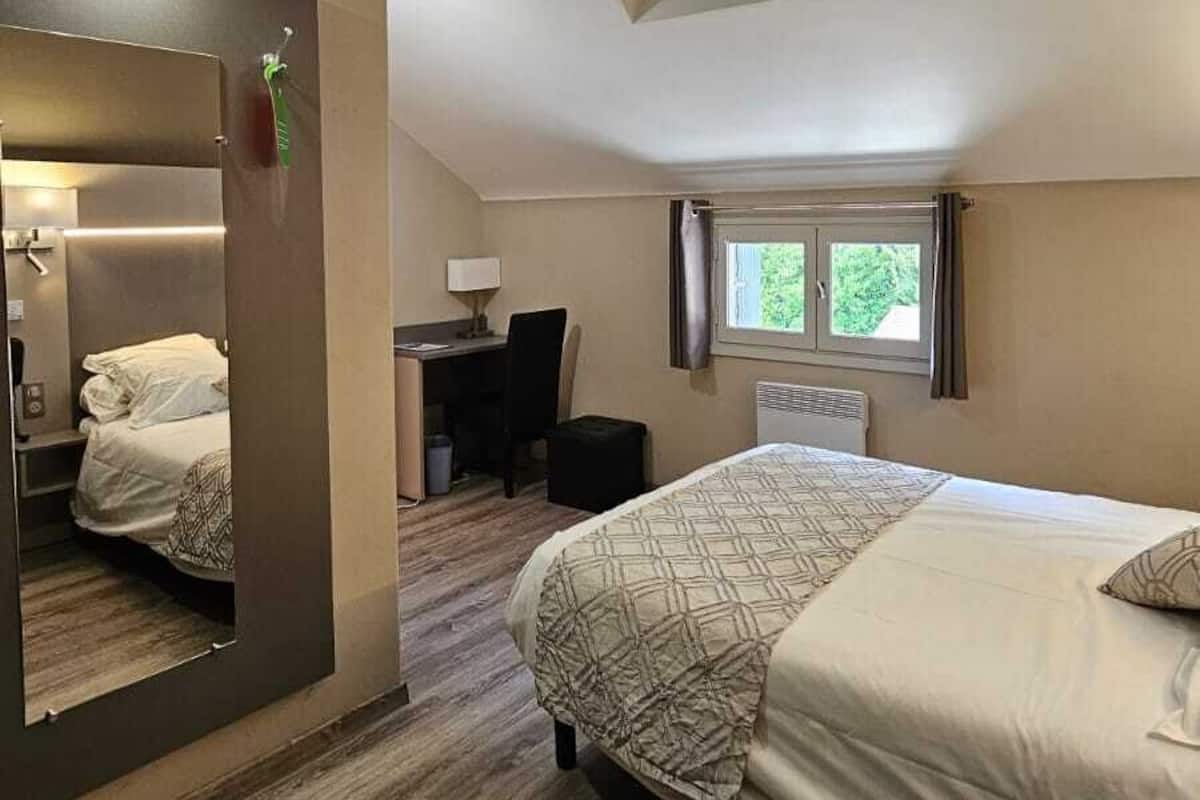 In-room safe, desk, blackout drapes, WiFi (free)