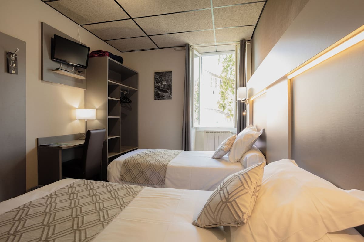 In-room safe, desk, blackout curtains, free WiFi