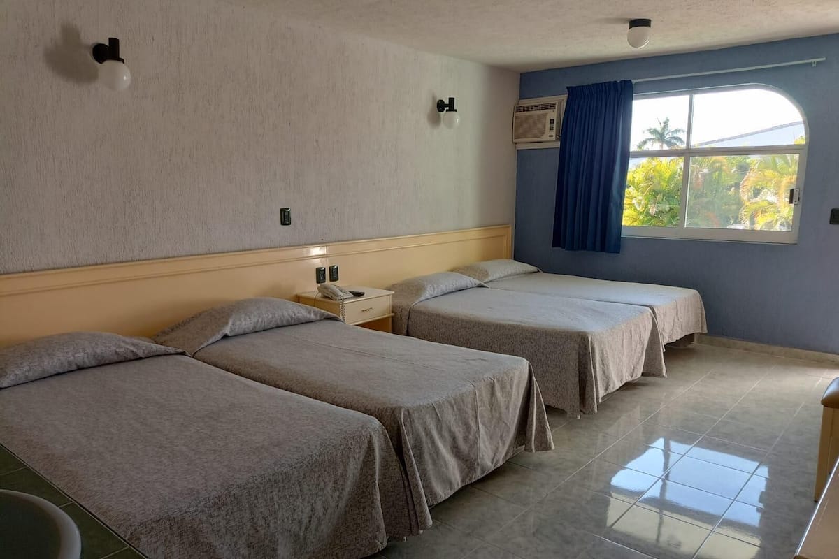 1 chambre, Wi-Fi gratuit, draps fournis